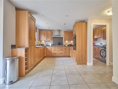 Open plan kitchen/diner